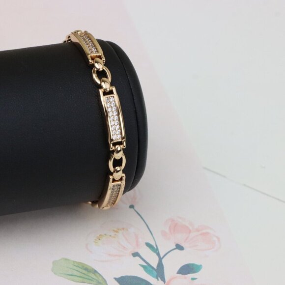 "Elegant Rose Gold Bracelet with Dazzling Rectangle CZ Panels, XPBL0952 - Picture 9 of 12